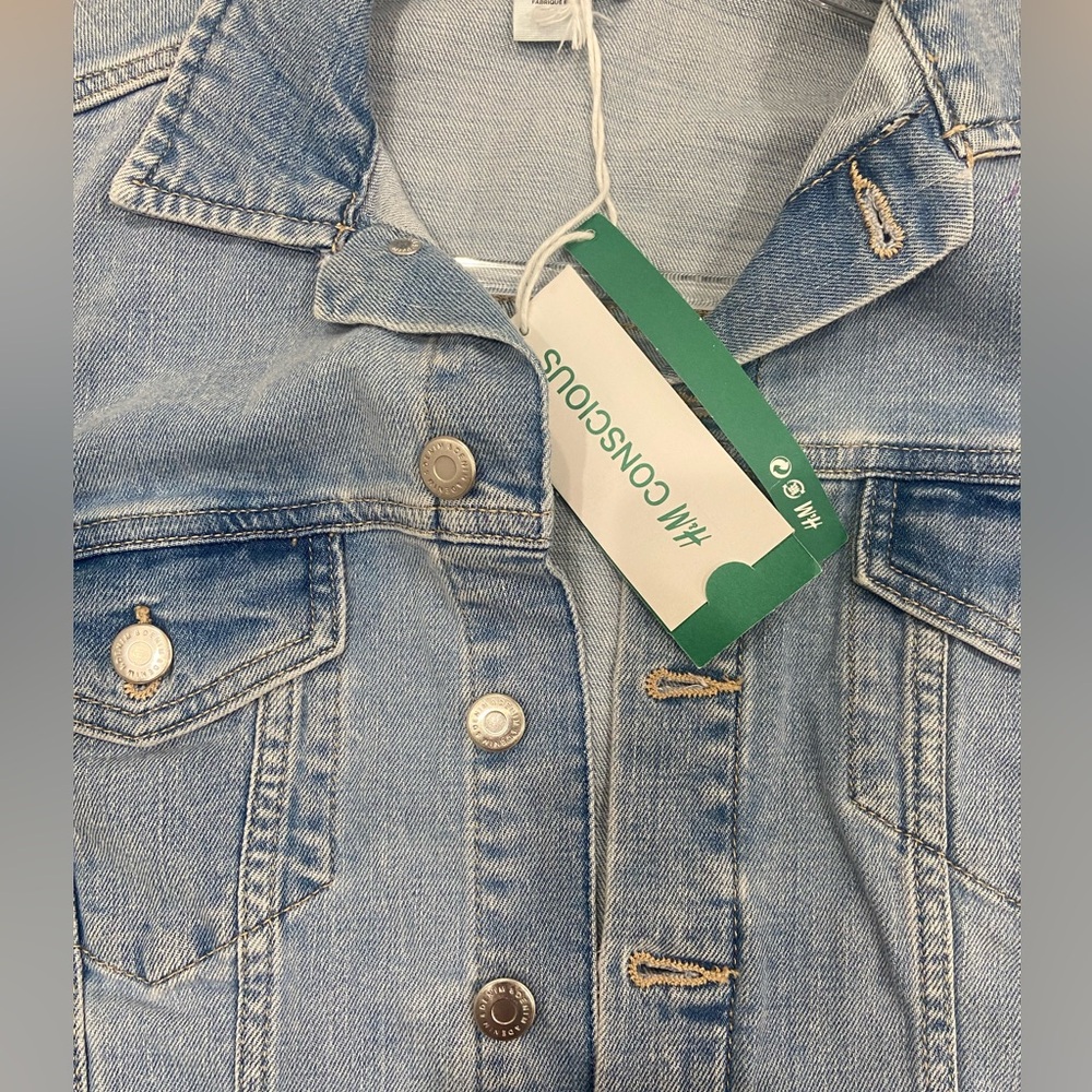 Women’s H and M denim jacket - Picture 4 of 6